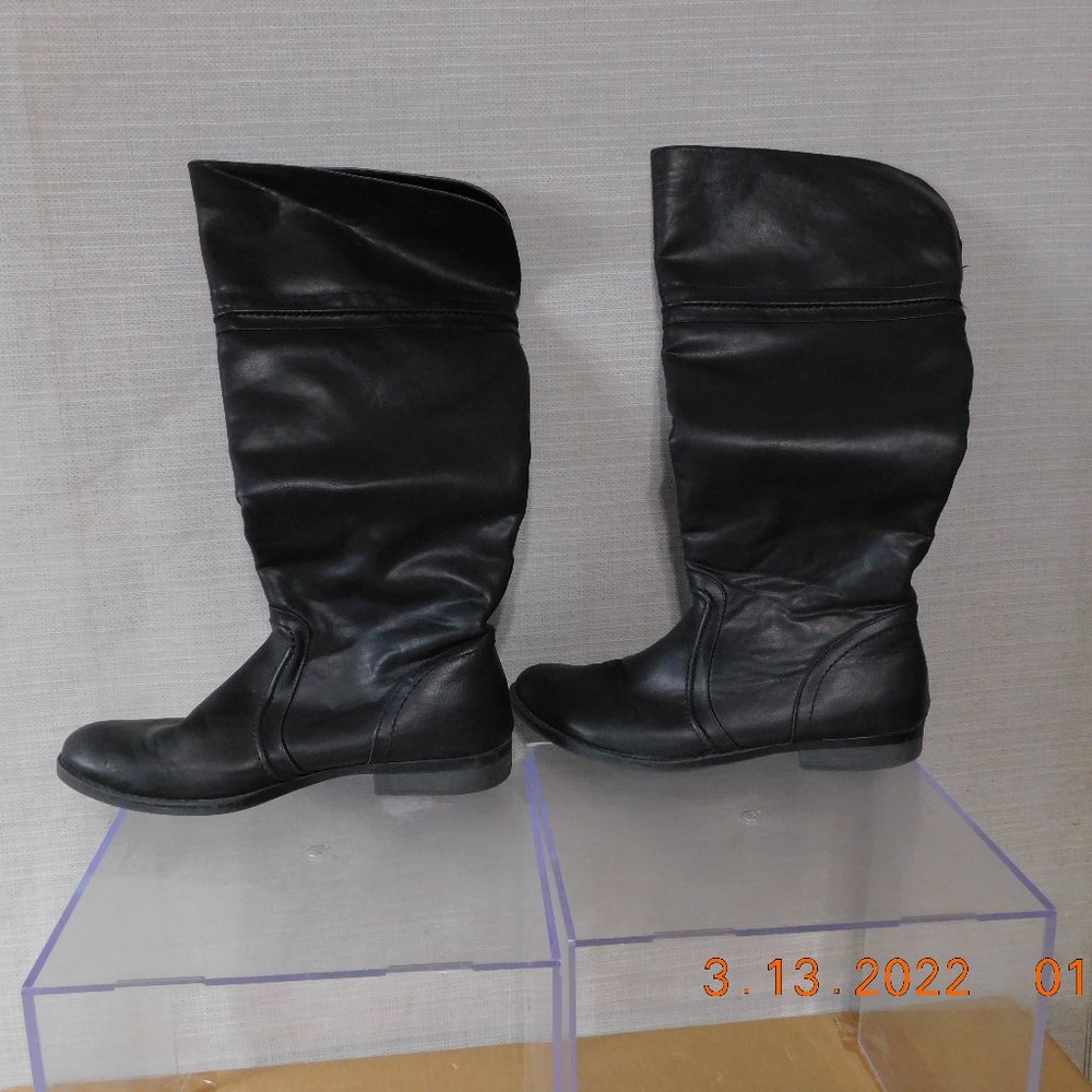 American Eagle Knee High Boots Size 9 NWT